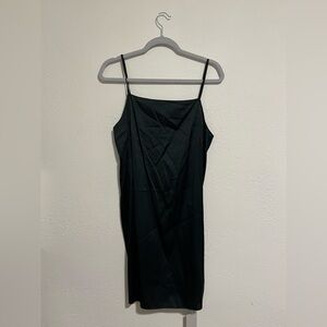 COS Slip Top/Unlined Dress
Hunter Green. Size 8 New-Never Worn With Tags